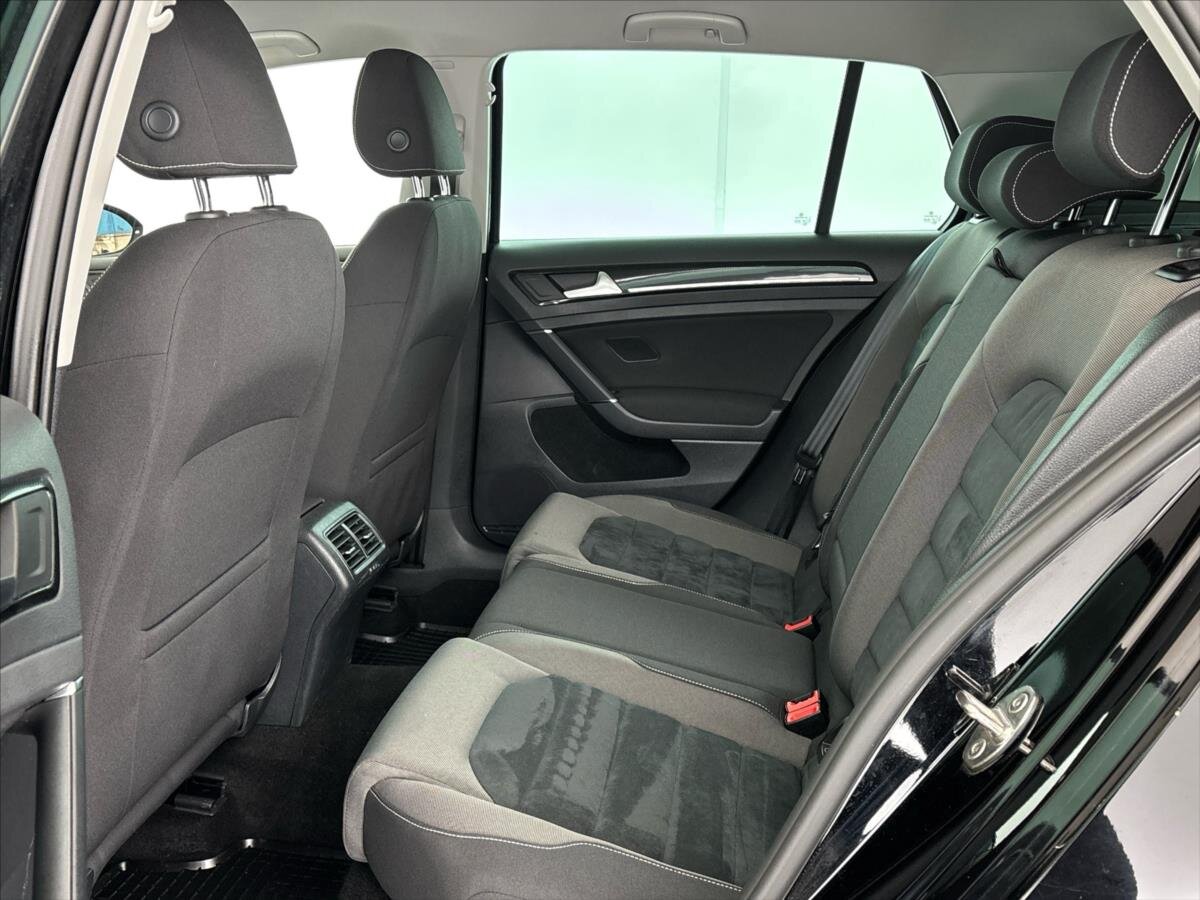 Volkswagen Golf Hatchback 1,4 l 81 kw