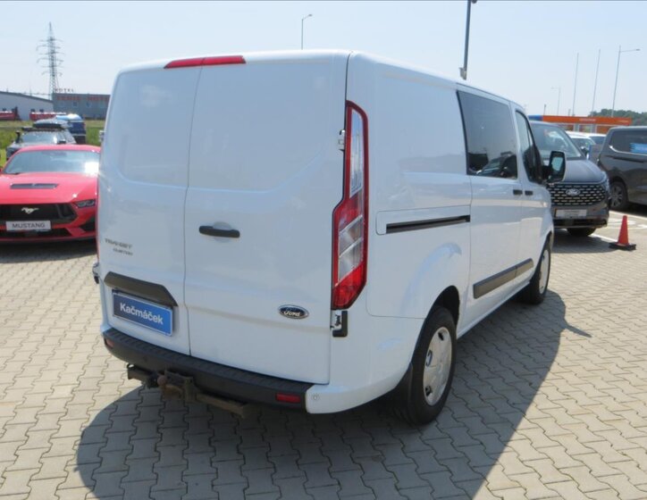 Ford Transit Custom 6