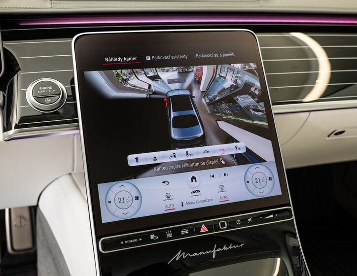 Mercedes-Benz Ostatní Sedan / Limuzína 6,0 l 450 kw