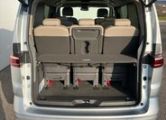 Volkswagen Multivan 14