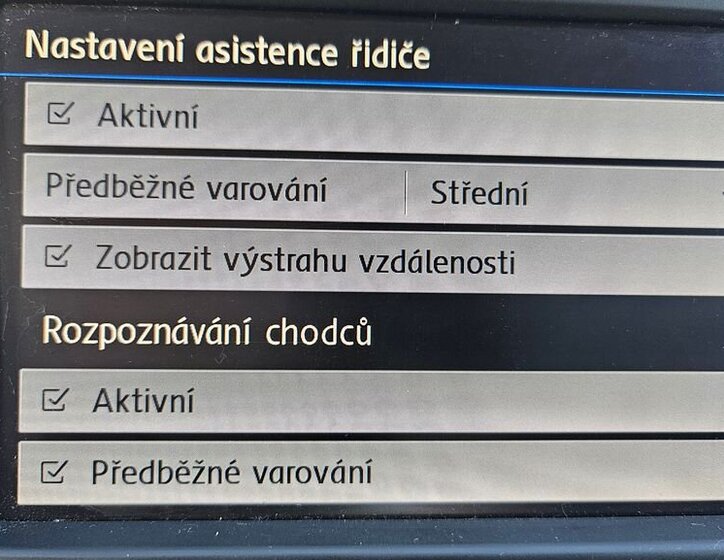 Volkswagen Passat Kombi 1,6 l 88 kw