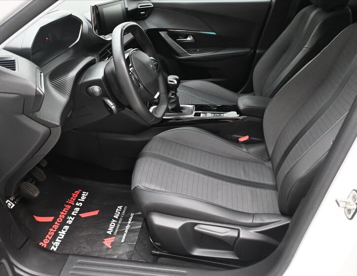 Peugeot 2008 SUV 1,5 l 81 kw