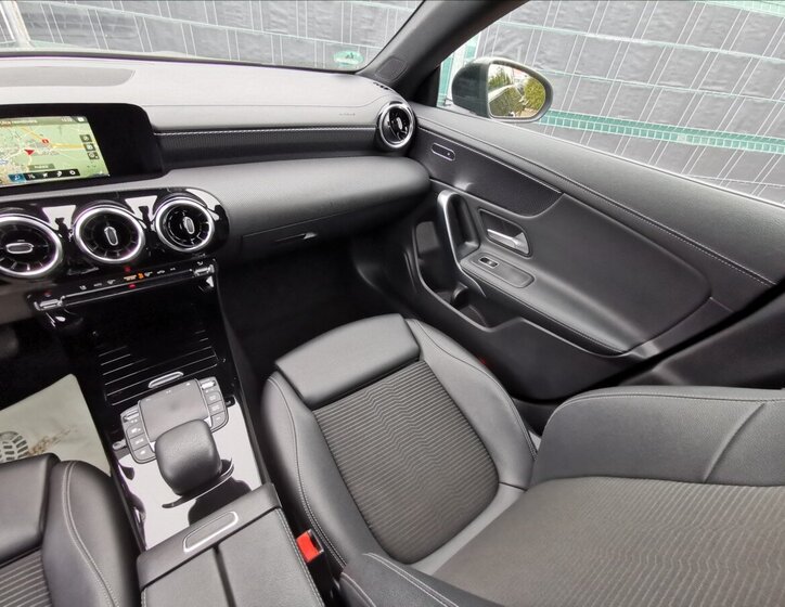 Mercedes-Benz CLA Kombi 2,0 l 110 kw