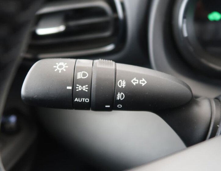 Toyota Yaris Hatchback 1,5 l 68 kw