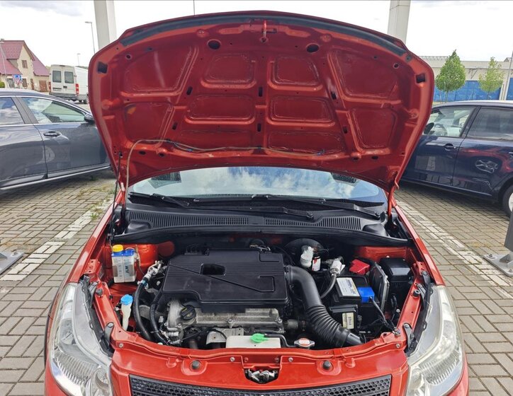 Suzuki SX4 Hatchback 1,5 l 73 kw