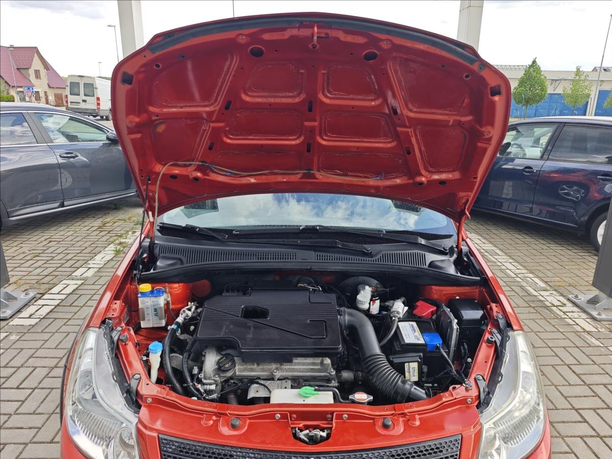 Suzuki SX4 Hatchback 1,5 l 73 kw