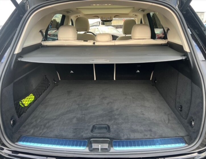 Mercedes-Benz GLE SUV 4,0 l 450 kw