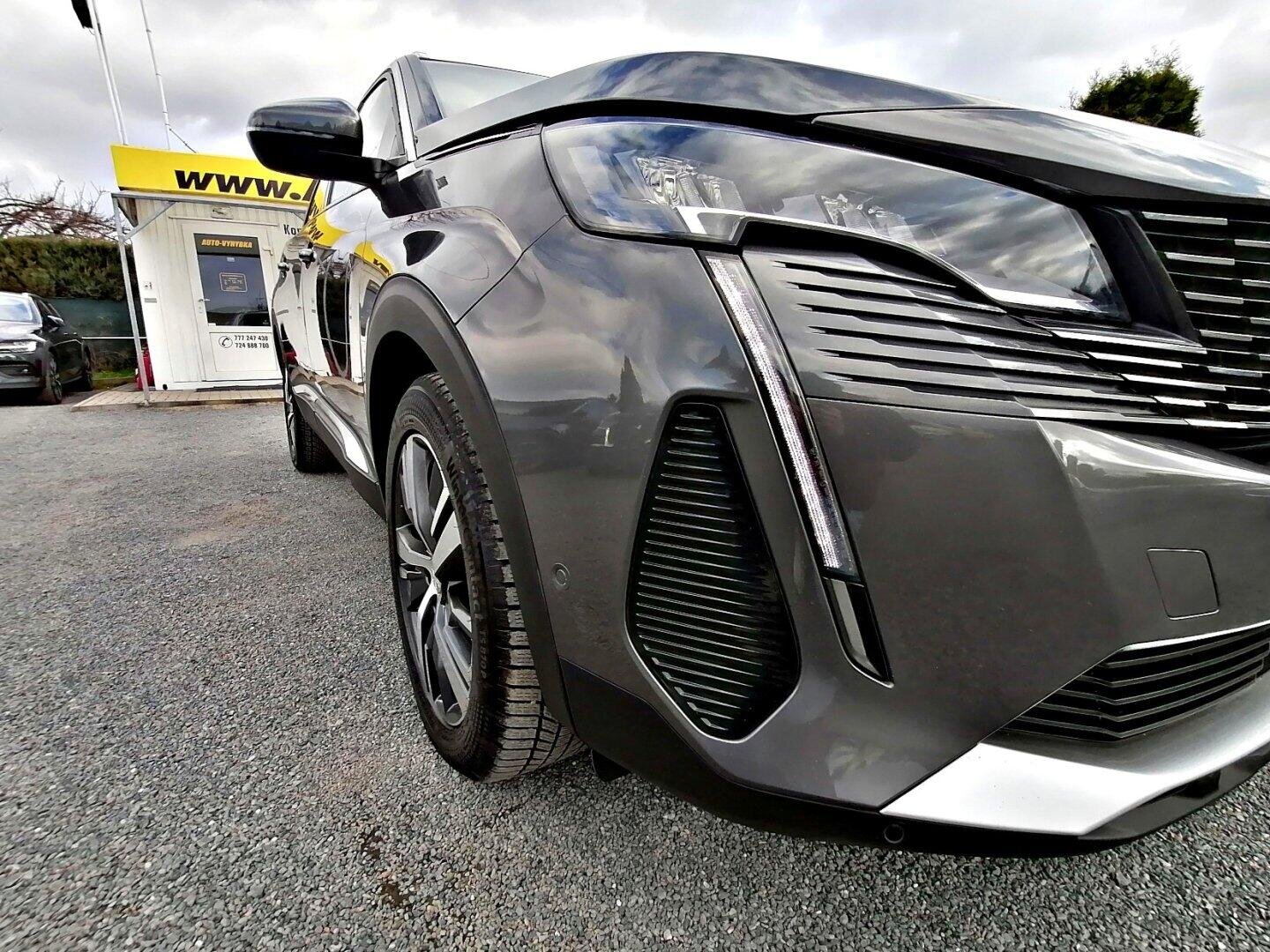 Peugeot 5008 SUV / Terénní 1,5 l 96 kw