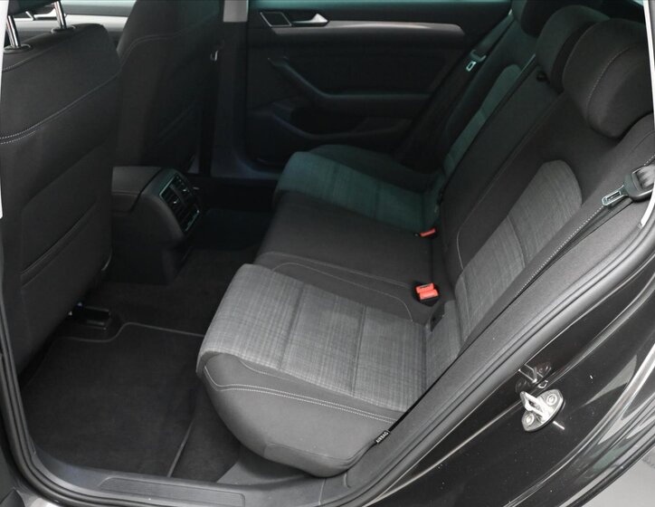 Volkswagen Passat Kombi 2,0 l 110 kw