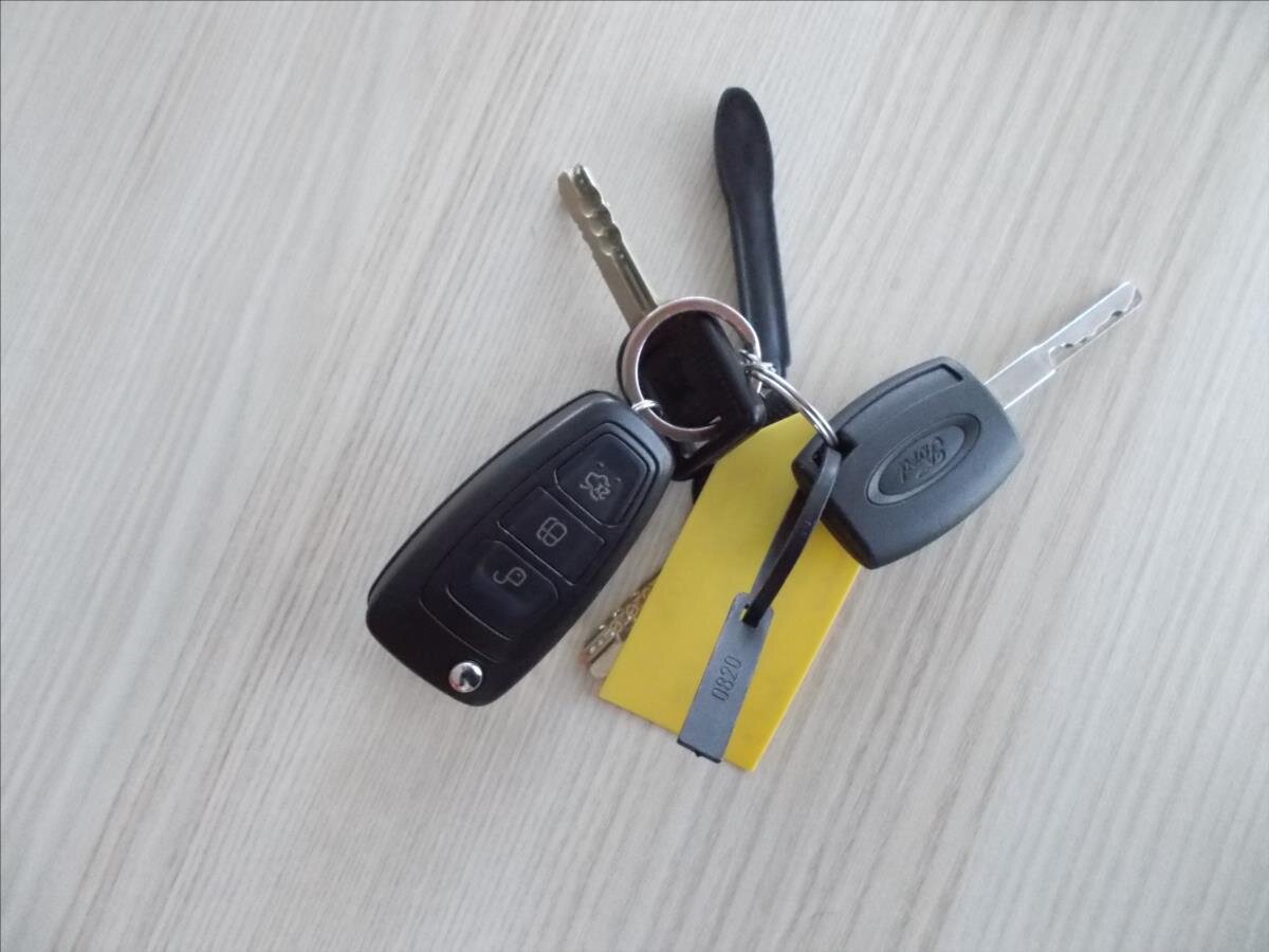 Ford Focus Kombi 999,0 74 kw