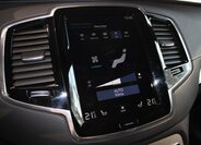 Volvo XC90 SUV / Terénní 2,0 l 173 kw