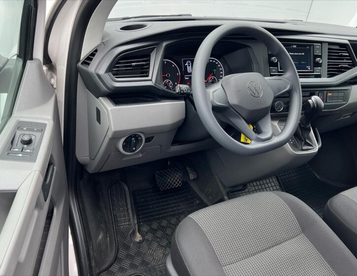 Volkswagen Transporter Skříň 2,0 l 110 kw