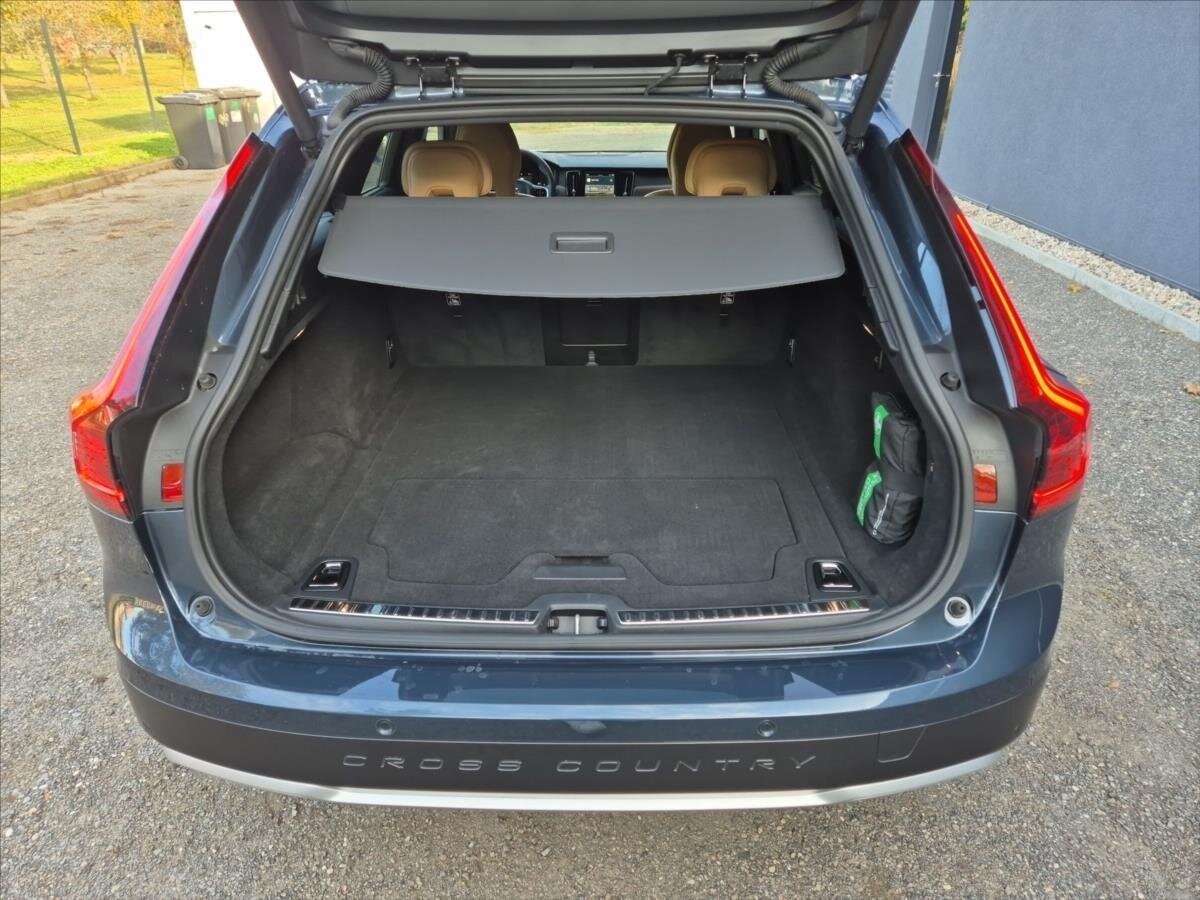 Volvo V90 Kombi 2,0 l 145 kw