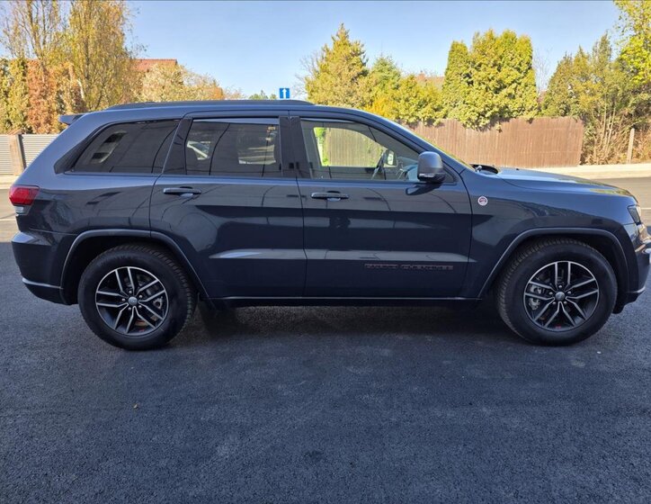 Jeep Grand Cherokee SUV / Terénní 3,0 l 184 kw