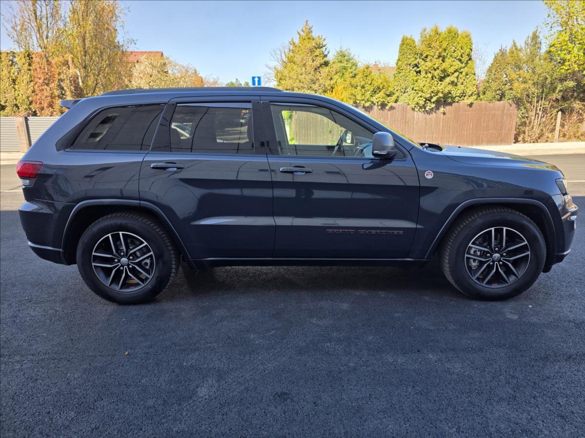 Jeep Grand Cherokee SUV / Terénní 3,0 l 184 kw