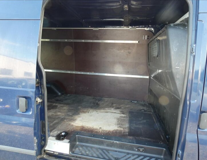 Ford Transit Skříň 2,2 l 114 kw