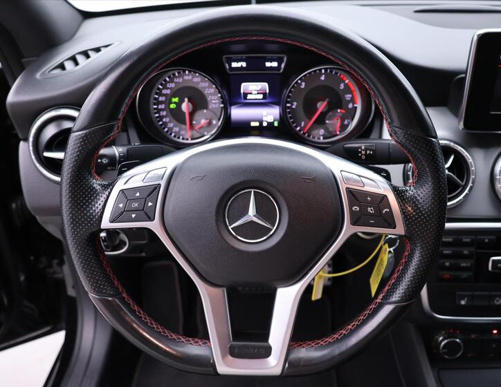 Mercedes-Benz CLA 19