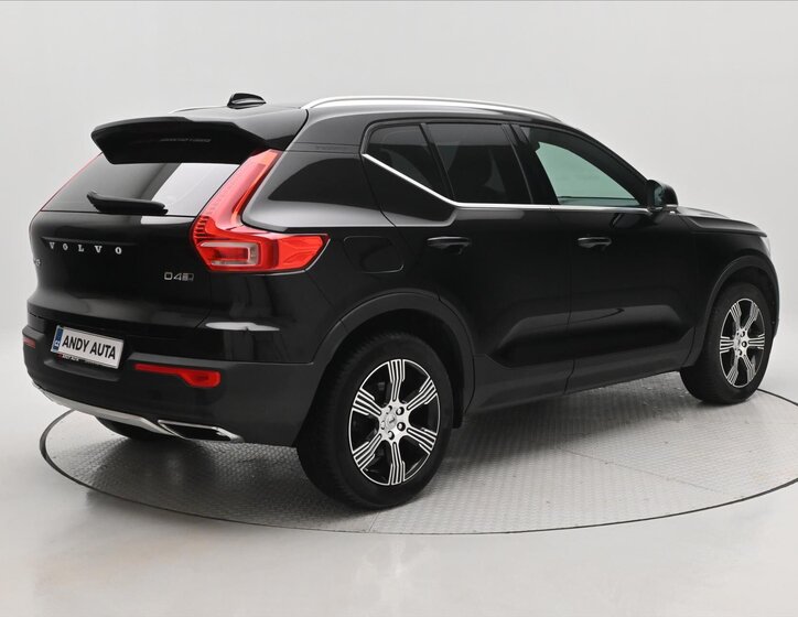 Volvo XC40 SUV 2,0 l 140 kw
