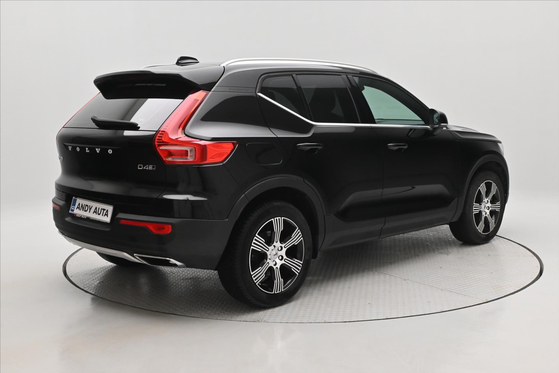 Volvo XC40 SUV 2,0 l 140 kw