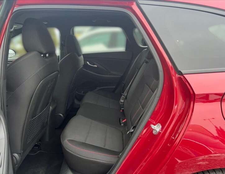 Hyundai i30 Kombi 998,0 88 kw