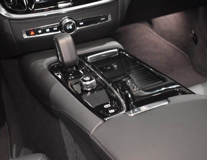 Volvo V60 Kombi 2,0 l 257 kw