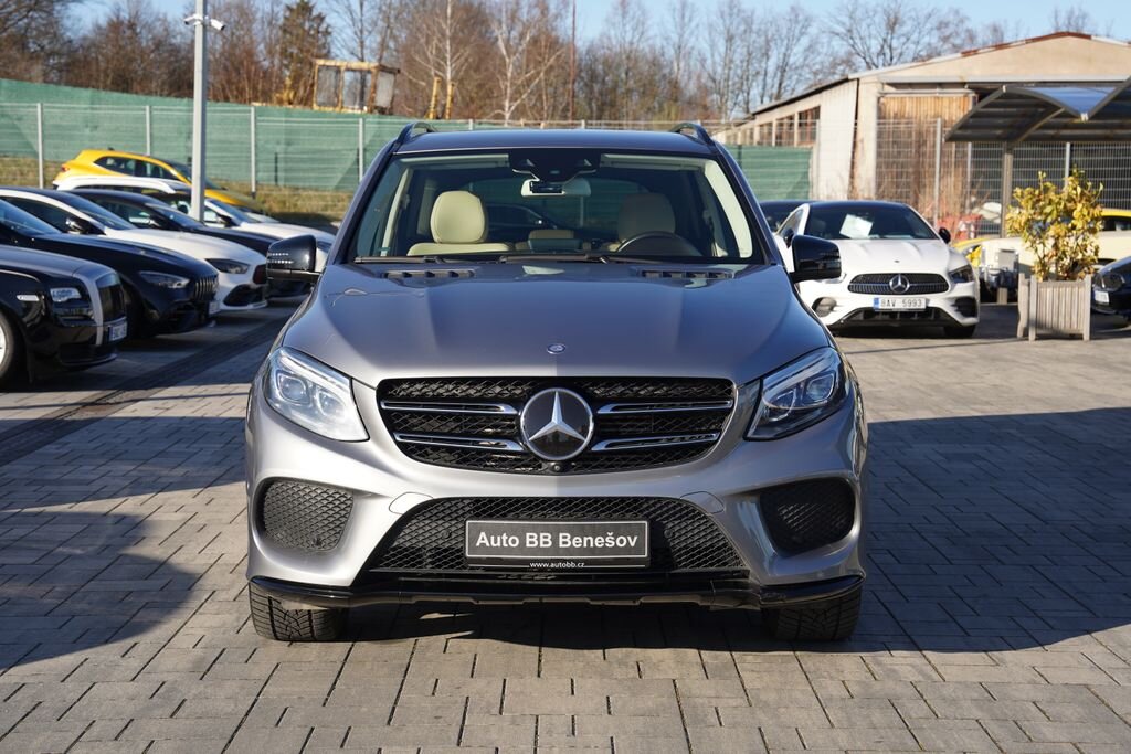 Mercedes-Benz GLE SUV / Terénní 3,0 l 190 kw