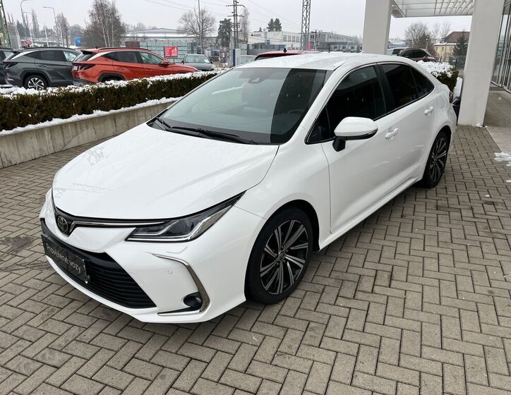 Toyota Corolla Sedan 1,5 l 92 kw