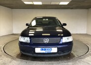 Volkswagen Passat 2