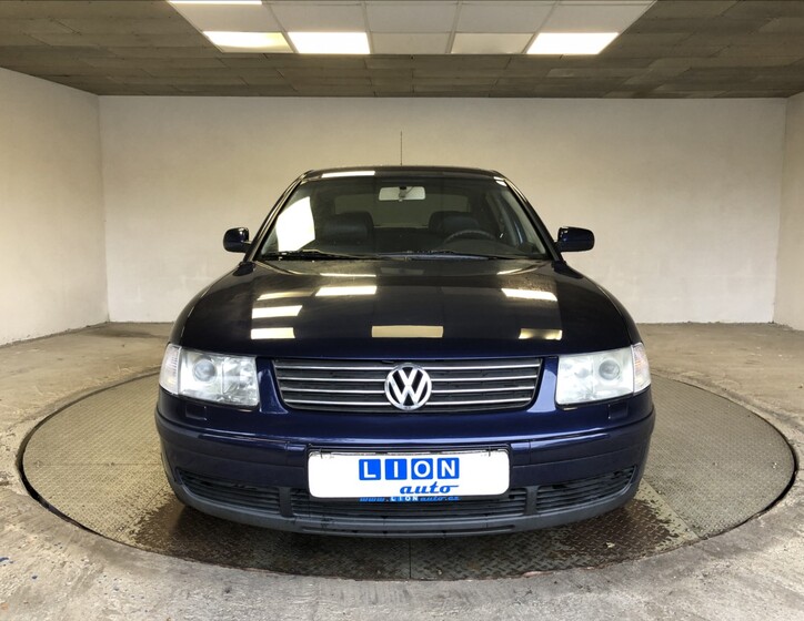 Volkswagen Passat 2