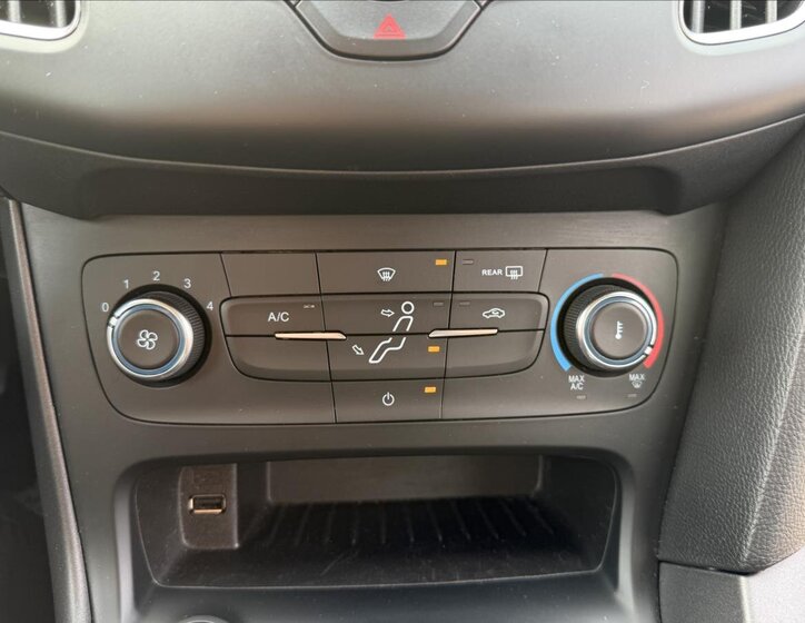 Ford Focus Kombi 1,6 l 70 kw