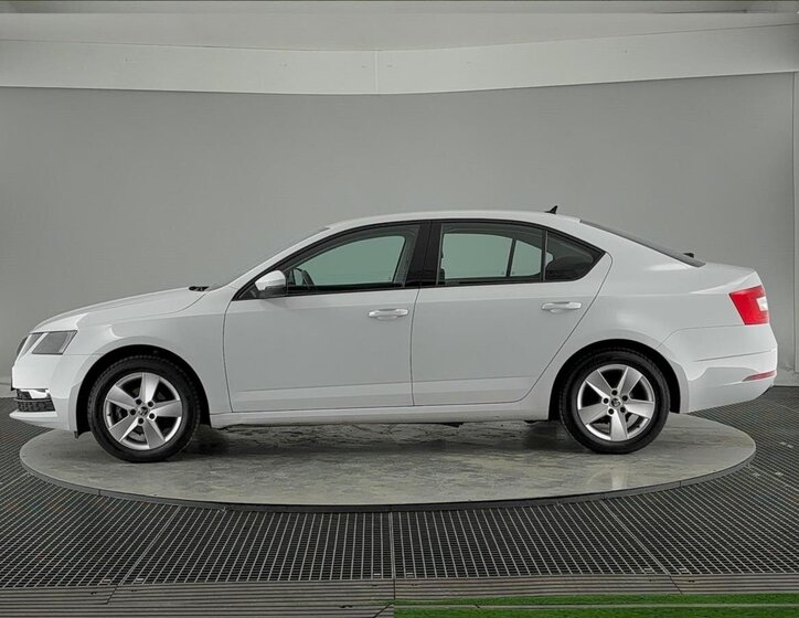 Škoda Octavia Liftback 1,6 l 85 kw