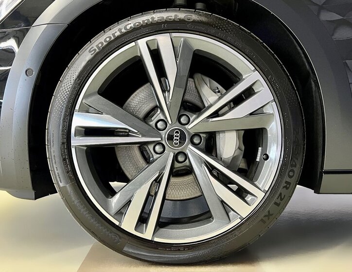 Audi A6 Allroad Kombi 3,0 l 253 kw