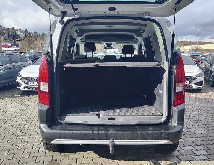 Peugeot Rifter VAN-Minibus 1,5 l 96 kw