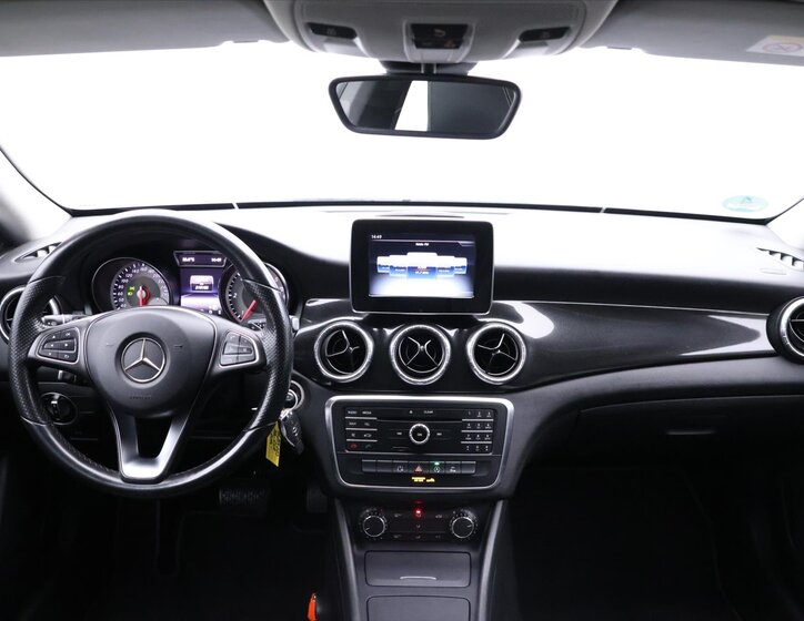 Mercedes-Benz CLA 19