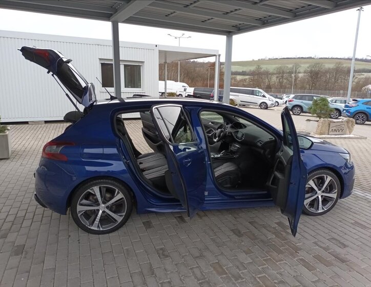 Peugeot 308 Hatchback 2,0 l 130 kw