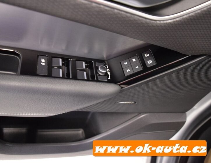 Land Rover Range Rover Velar SUV 2,0 l 150 kw