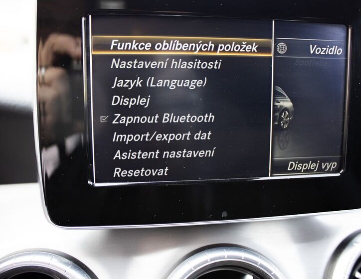 Mercedes-Benz CLA Kombi 1,5 l 80 kw