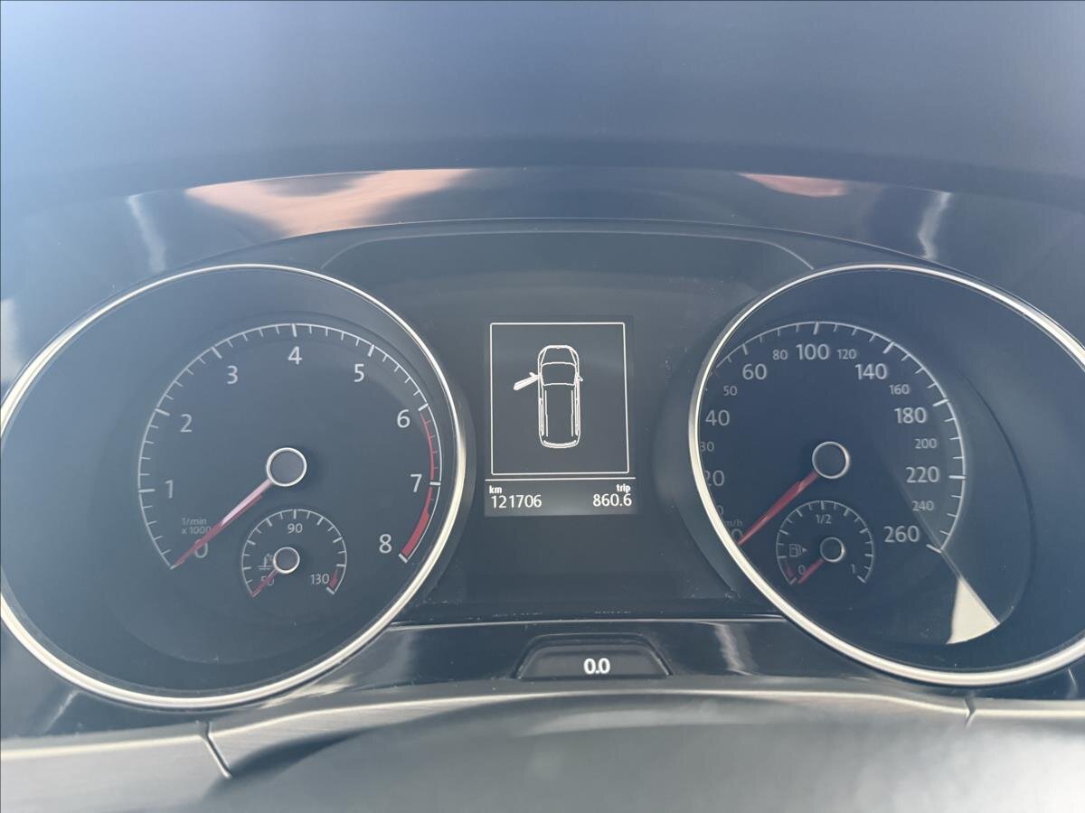 Volkswagen Touran Kombi 1,2 l 81 kw