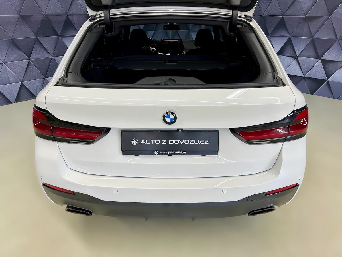 BMW Řada 5 Kombi 3,0 l 210 kw