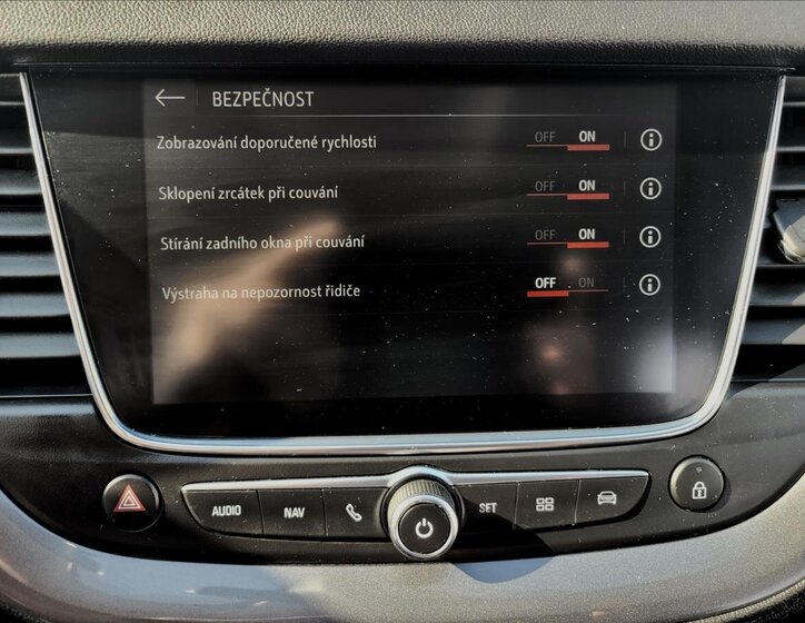 Opel Grandland X SUV / Terénní 1,5 l 96 kw