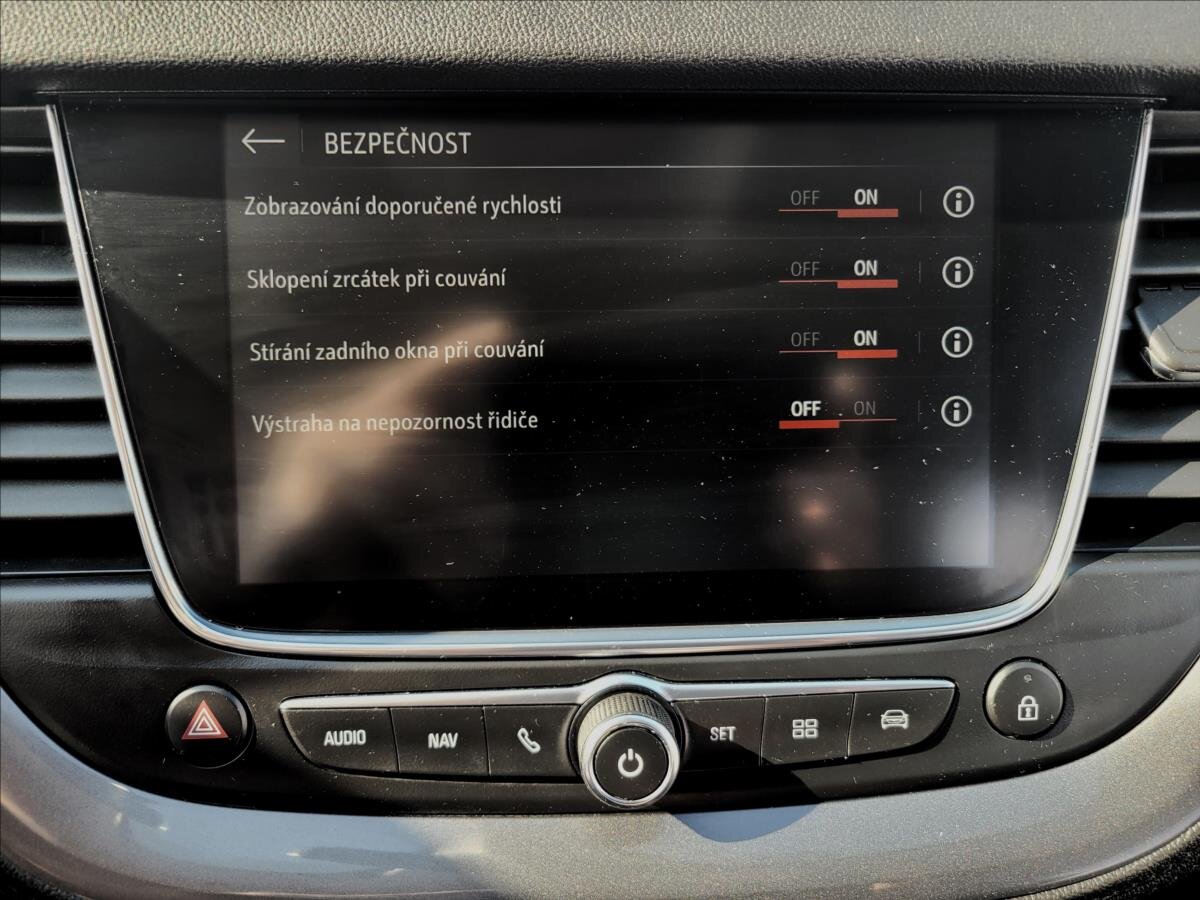 Opel Grandland X SUV / Terénní 1,5 l 96 kw