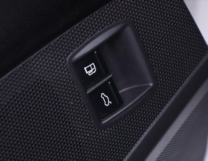 Volkswagen CC Sedan / Limuzína 2,0 l 130 kw