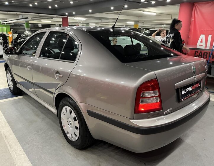 Škoda Octavia Liftback 1,6 l 75 kw