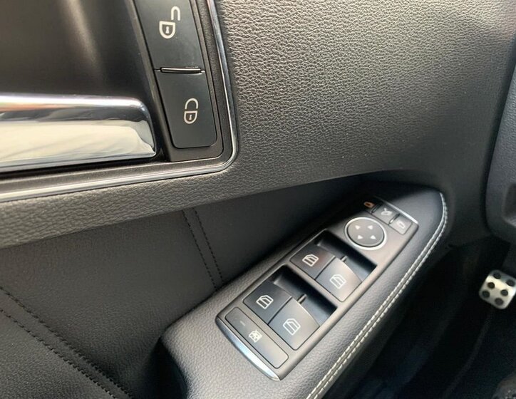 Mercedes-Benz Třídy E Sedan 2,2 l 120 kw