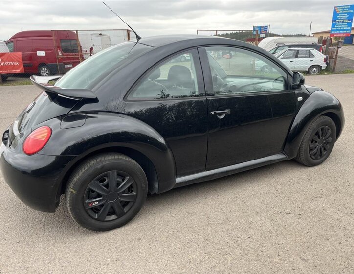 Volkswagen New Beetle Hatchback 1,6 l 74 kw