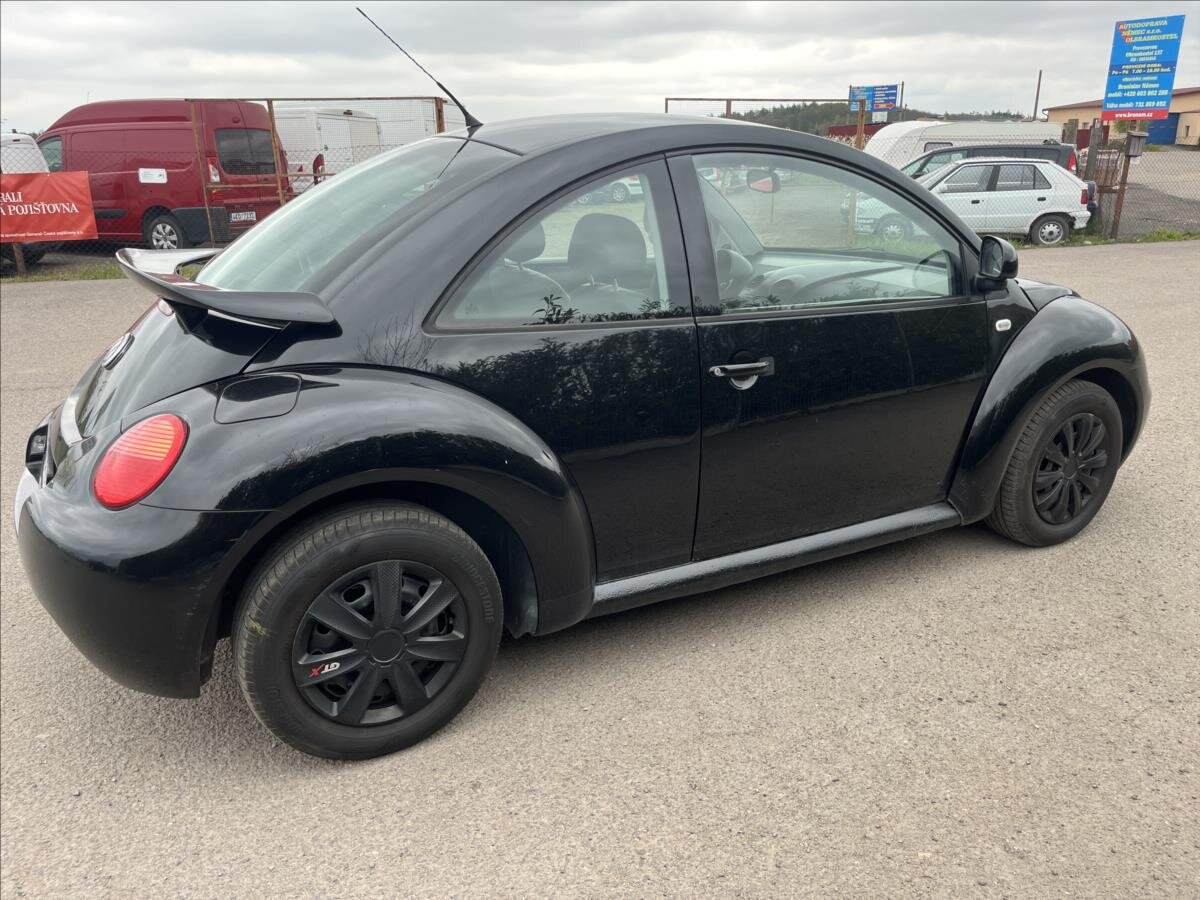 Volkswagen New Beetle Hatchback 1,6 l 74 kw