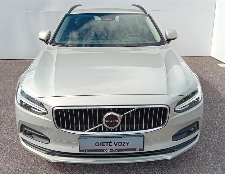Volvo V90 4