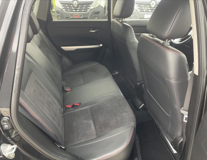 Suzuki Vitara SUV 1,4 l 103 kw