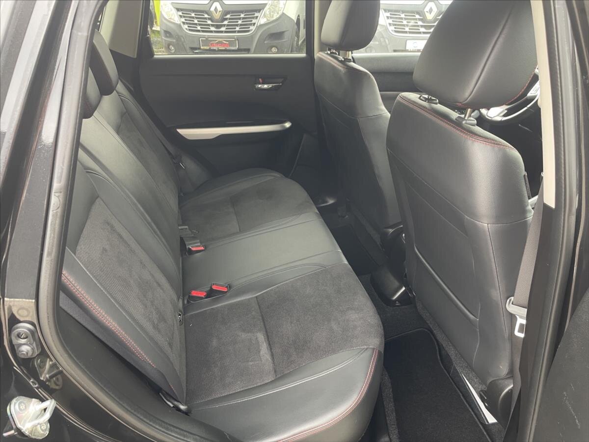 Suzuki Vitara SUV 1,4 l 103 kw