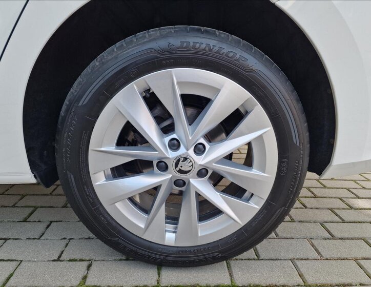 Škoda Octavia Liftback 2,0 l 85 kw